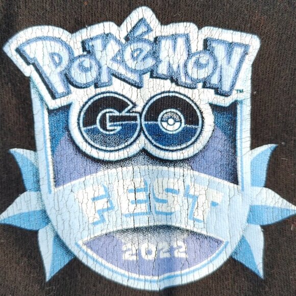 OFFICIAL POKEMON Go! Fest 2022 T-shirt Men's Medium Pokeball - Picture 3 of 5